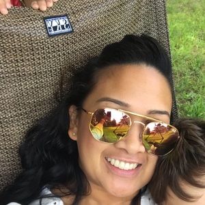 Meet your Posher, Danice